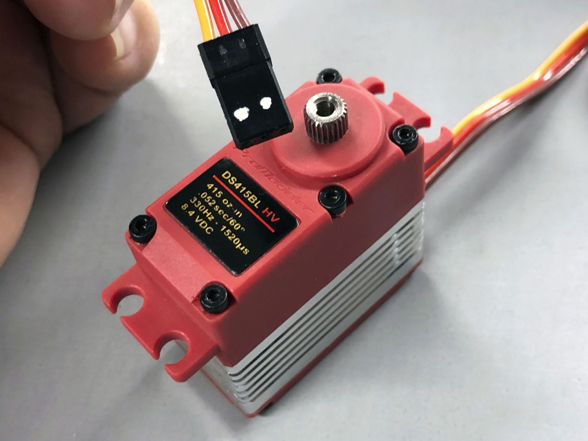 A couple of dots of Wite-Out on the DuPont connector indicate channel 2